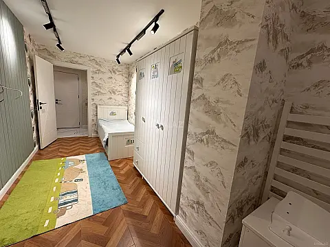 Satılır 3 otaqlı mənzil 58 m²