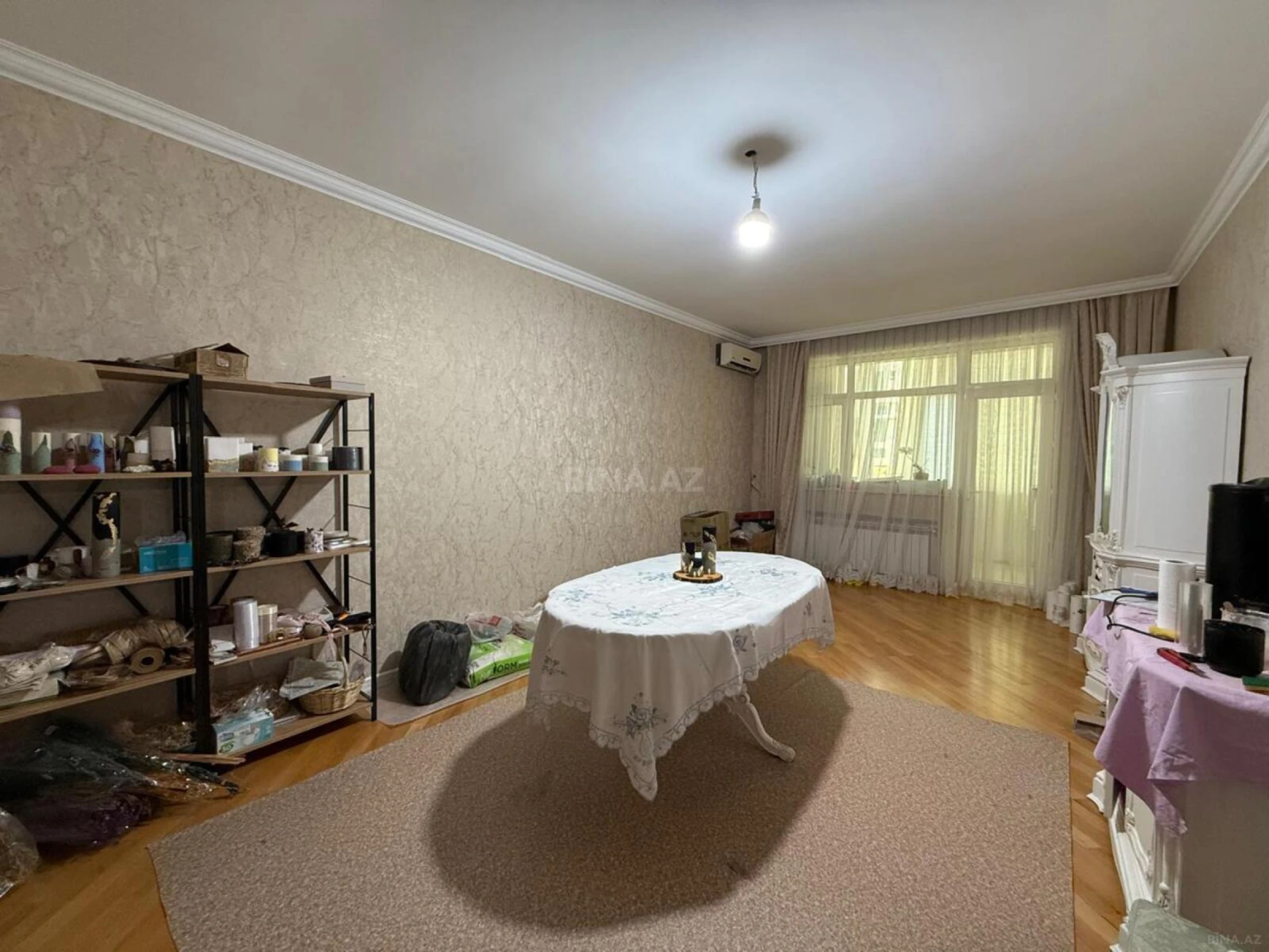 Satılır 3 otaqlı mənzil 160 m²