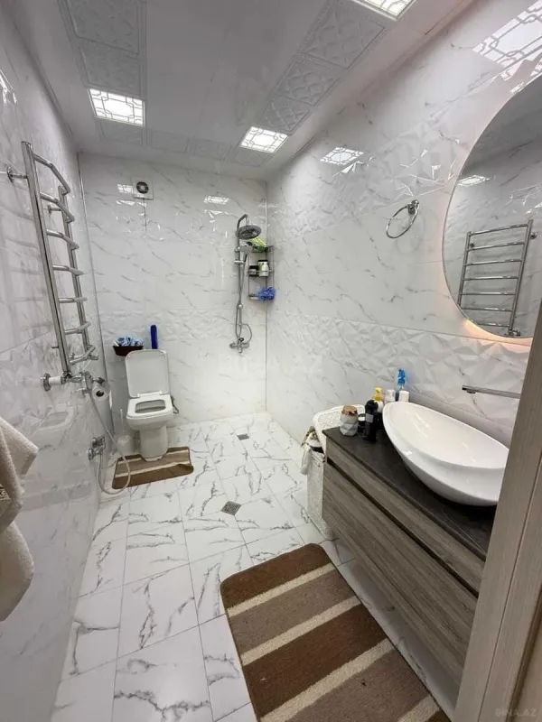 Satılır 2 otaqlı mənzil 85 m²