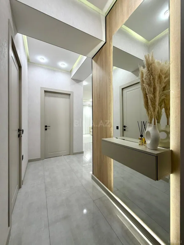 Satılır 2 otaqlı mənzil 80 m²