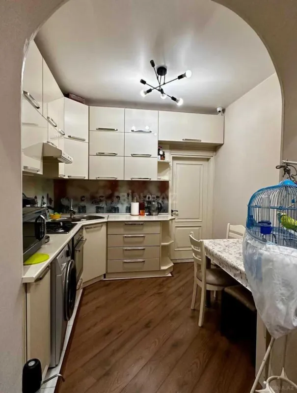 Satılır 2 otaqlı mənzil 58 m²