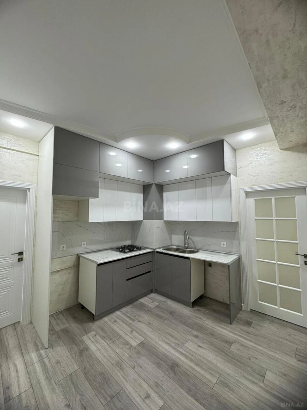 Satılır 3 otaqlı mənzil 85 m²