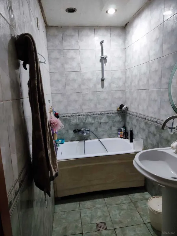 Satılır 2 otaqlı mənzil 65 m²