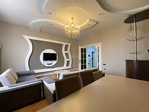 Kirayə verilir 3 otaqlı mənzil 86 m²