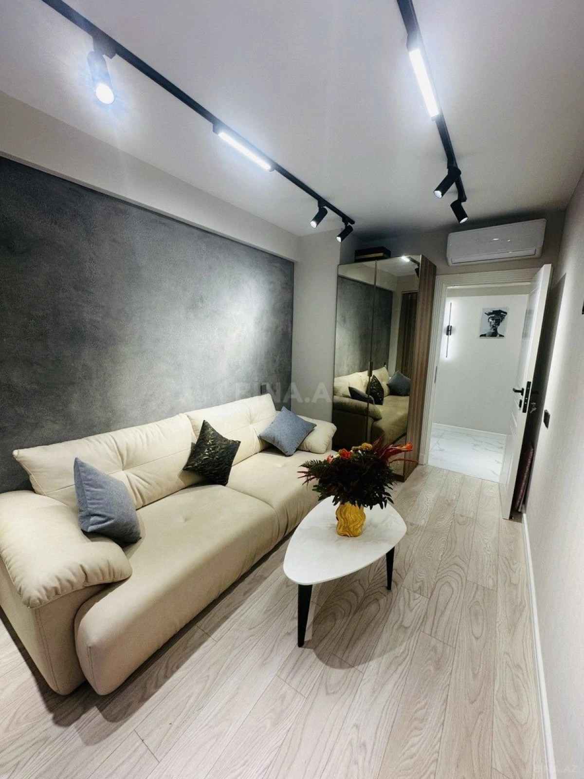 Satılır 3 otaqlı mənzil 65 m²