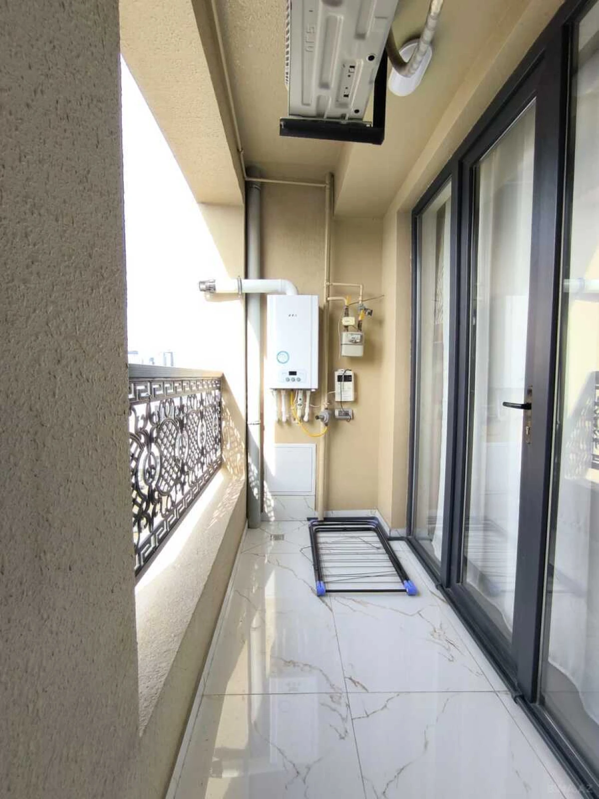 Kirayə verilir 2 otaqlı mənzil 70 m²