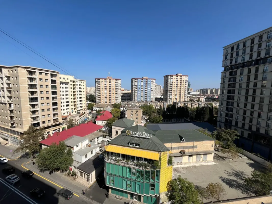 Satılır 2 otaqlı mənzil 65 m²