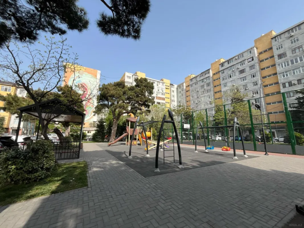 Satılır 2 otaqlı mənzil 65 m²