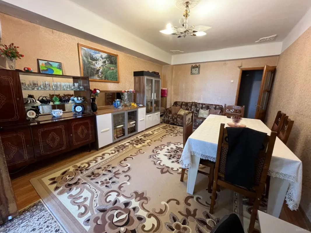 Satılır 2 otaqlı mənzil 65 m²