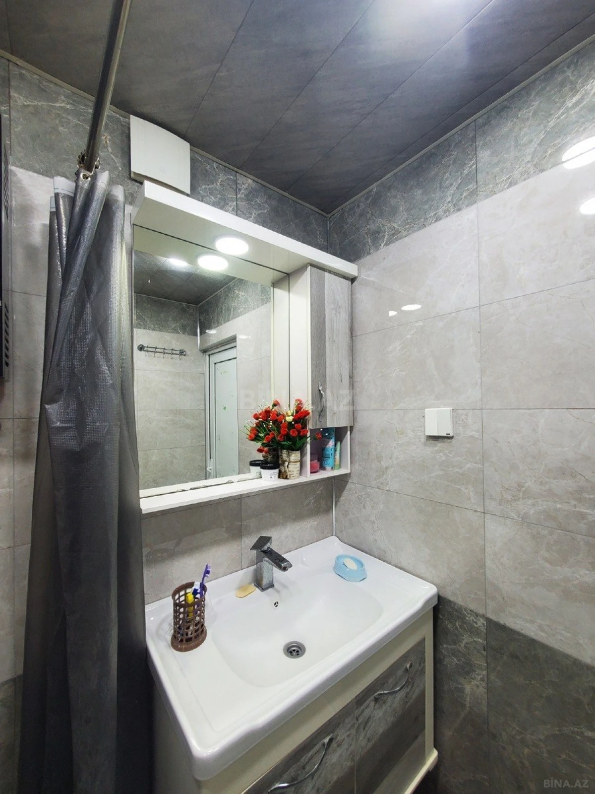 Satılır 3 otaqlı mənzil 60 m²