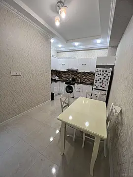 Satılır 3 otaqlı mənzil 128 m²