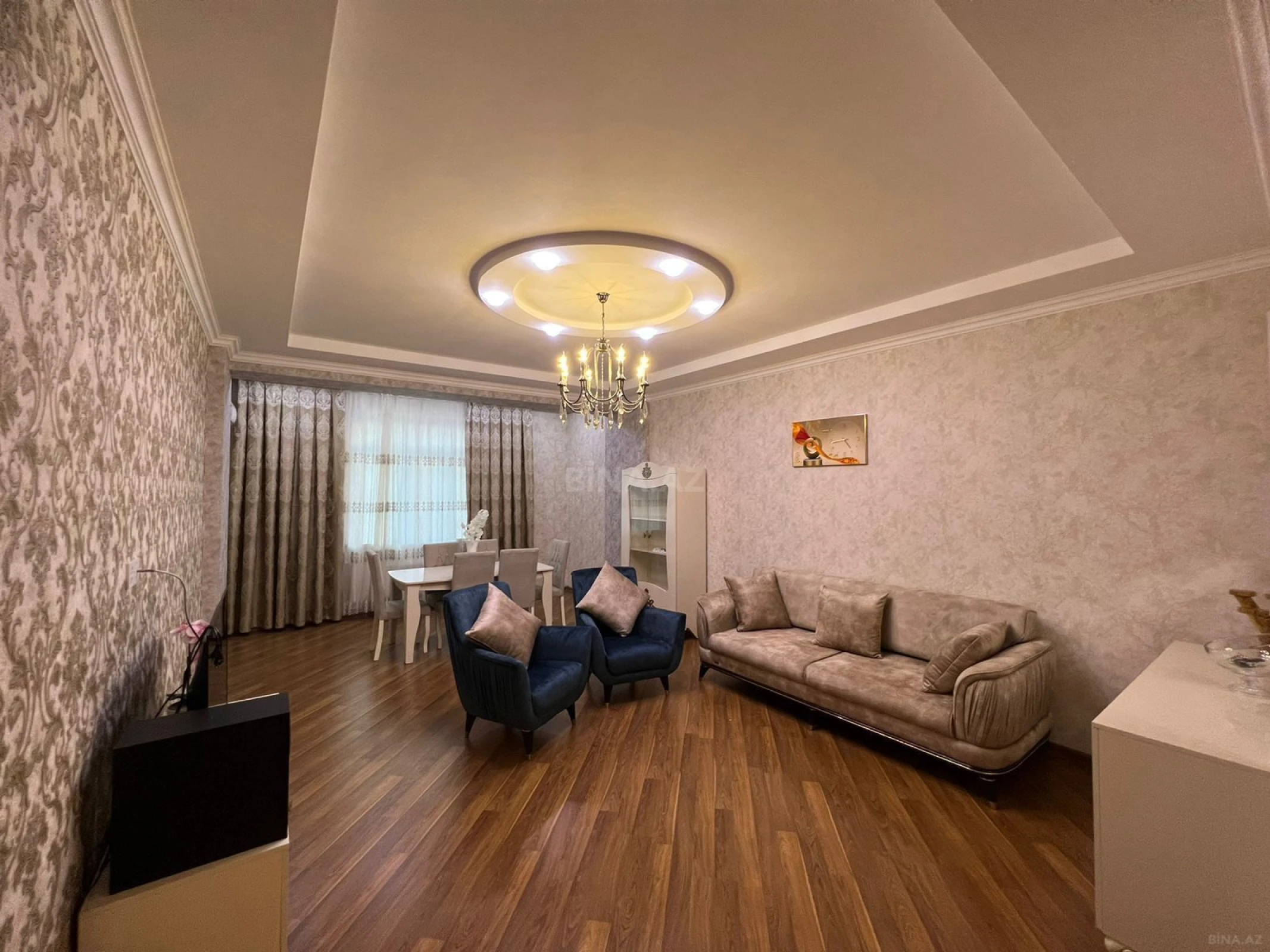 Satılır 3 otaqlı mənzil 128 m²