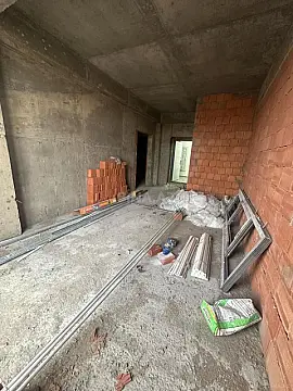 Satılır 3 otaqlı mənzil 137 m²