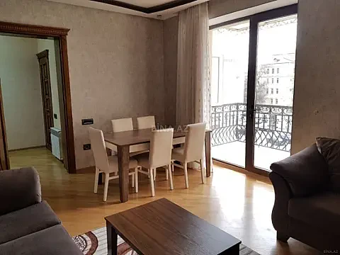 Kirayə verilir 3 otaqlı mənzil 70 m² — Bakı 3 otaq 70.00 m²