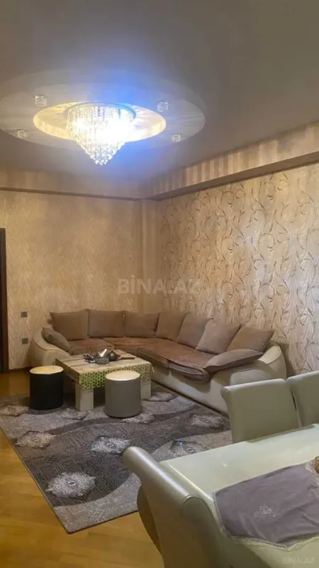 Satılır 3 otaqlı mənzil 110 m²