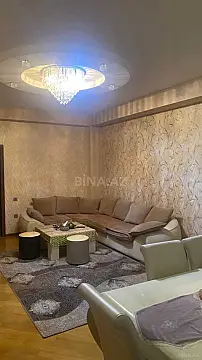 Satılır 3 otaqlı mənzil 110 m²