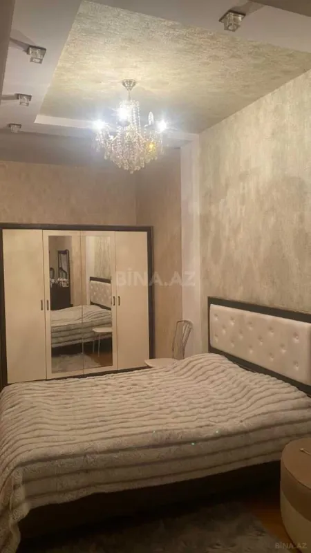 Satılır 3 otaqlı mənzil 110 m²