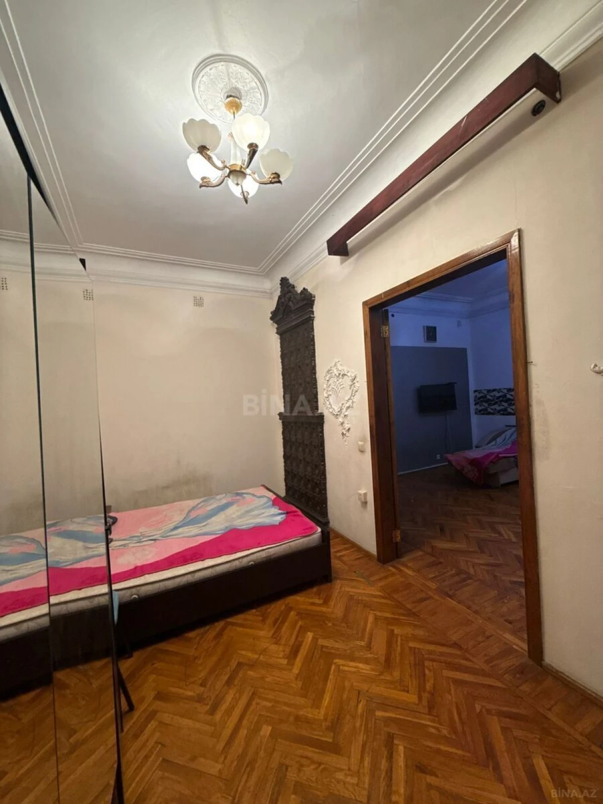 Satılır 2 otaqlı mənzil 62 m²