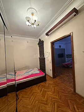Satılır 2 otaqlı mənzil 62 m²