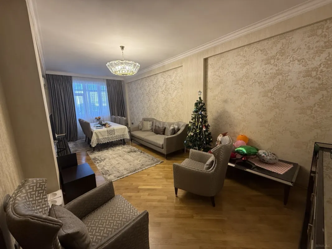 Satılır 4 otaqlı mənzil 160.3 m²