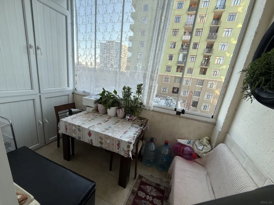 Satılır 4 otaqlı mənzil 160.3 m²