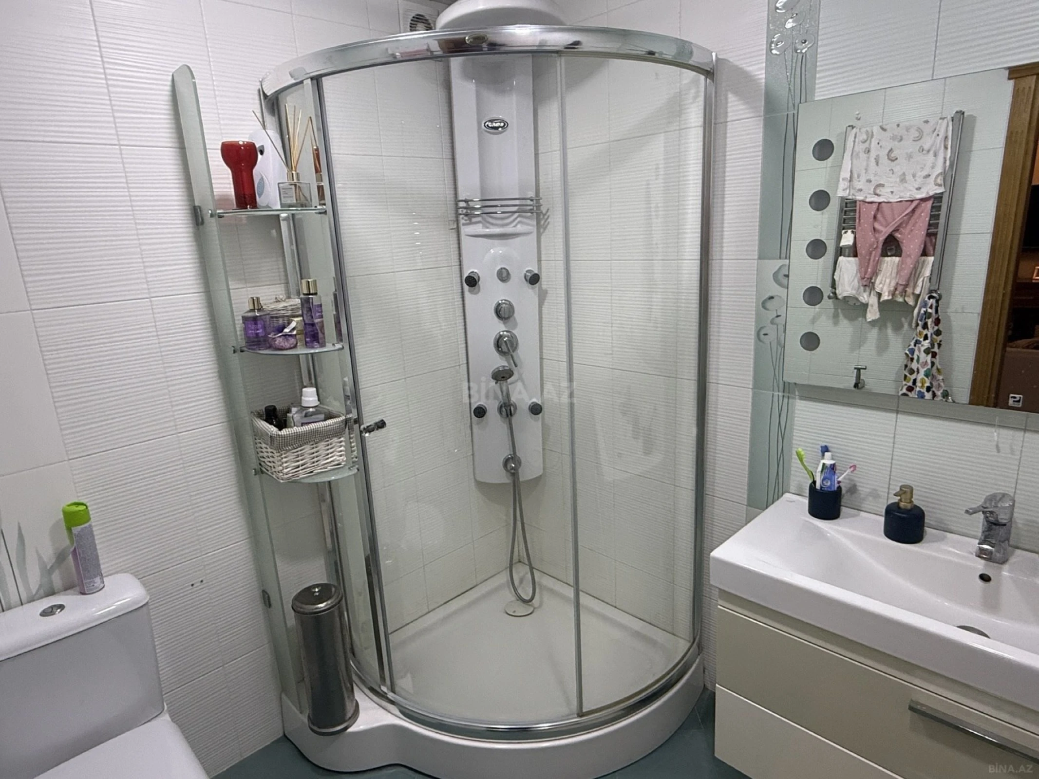 Satılır 4 otaqlı mənzil 160.3 m²