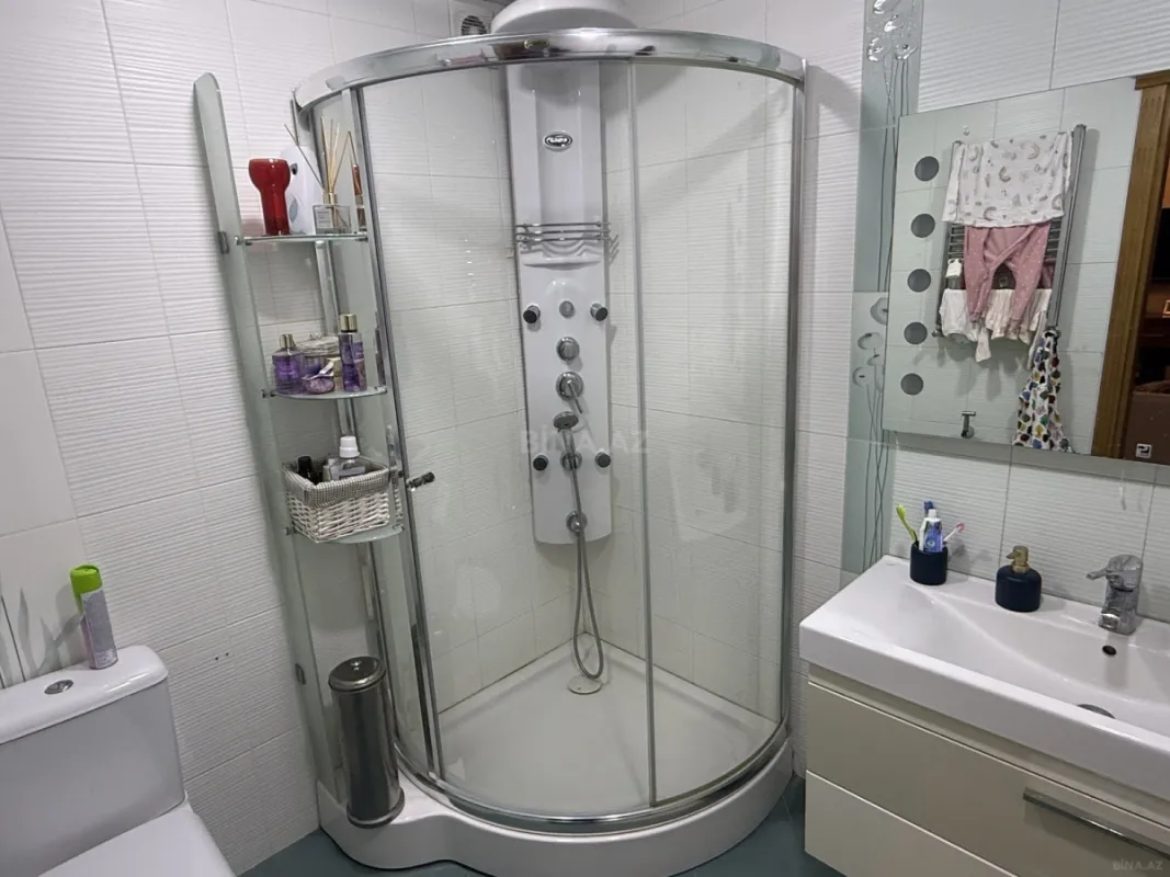 Satılır 4 otaqlı mənzil 160.3 m²