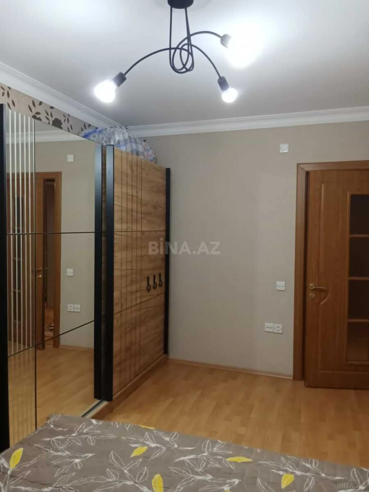 Satılır 3 otaqlı mənzil 90 m²