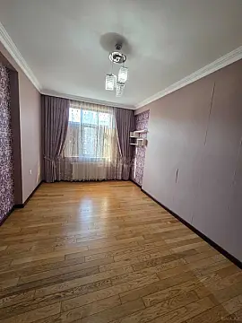 Satılır 3 otaqlı mənzil 145 m²