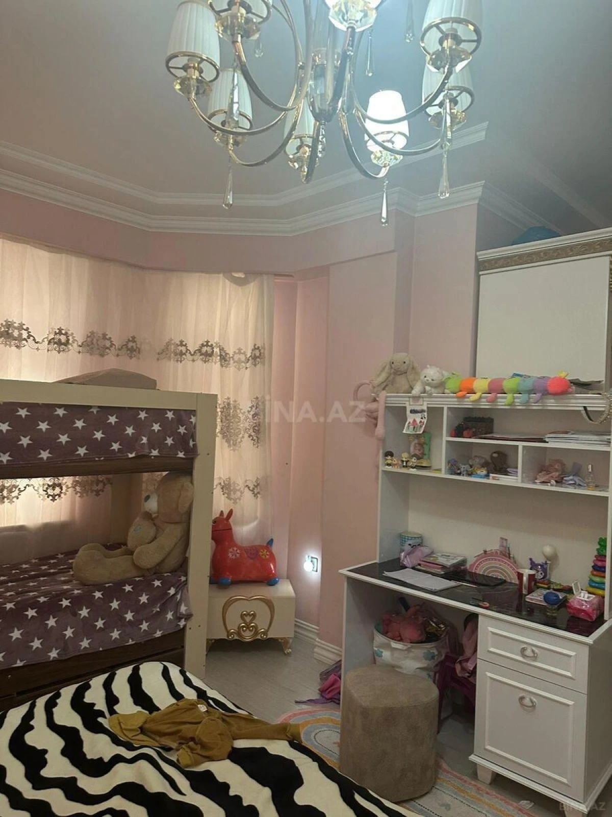 Satılır 2 otaqlı mənzil 100 m²