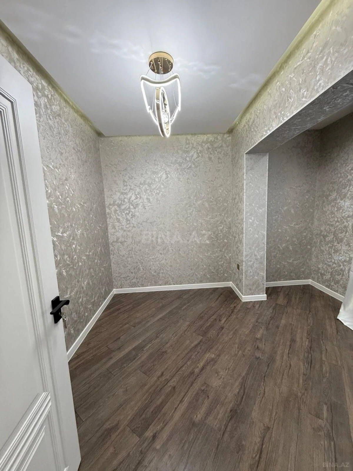 Satılır 3 otaqlı mənzil 70 m²