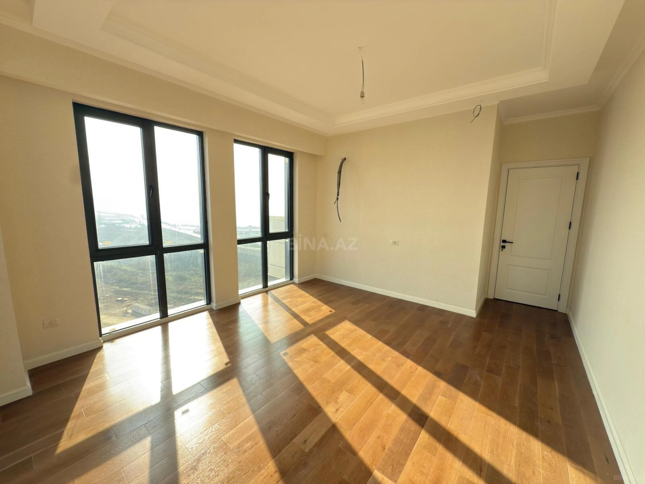 Satılır 2 otaqlı mənzil 63 m²