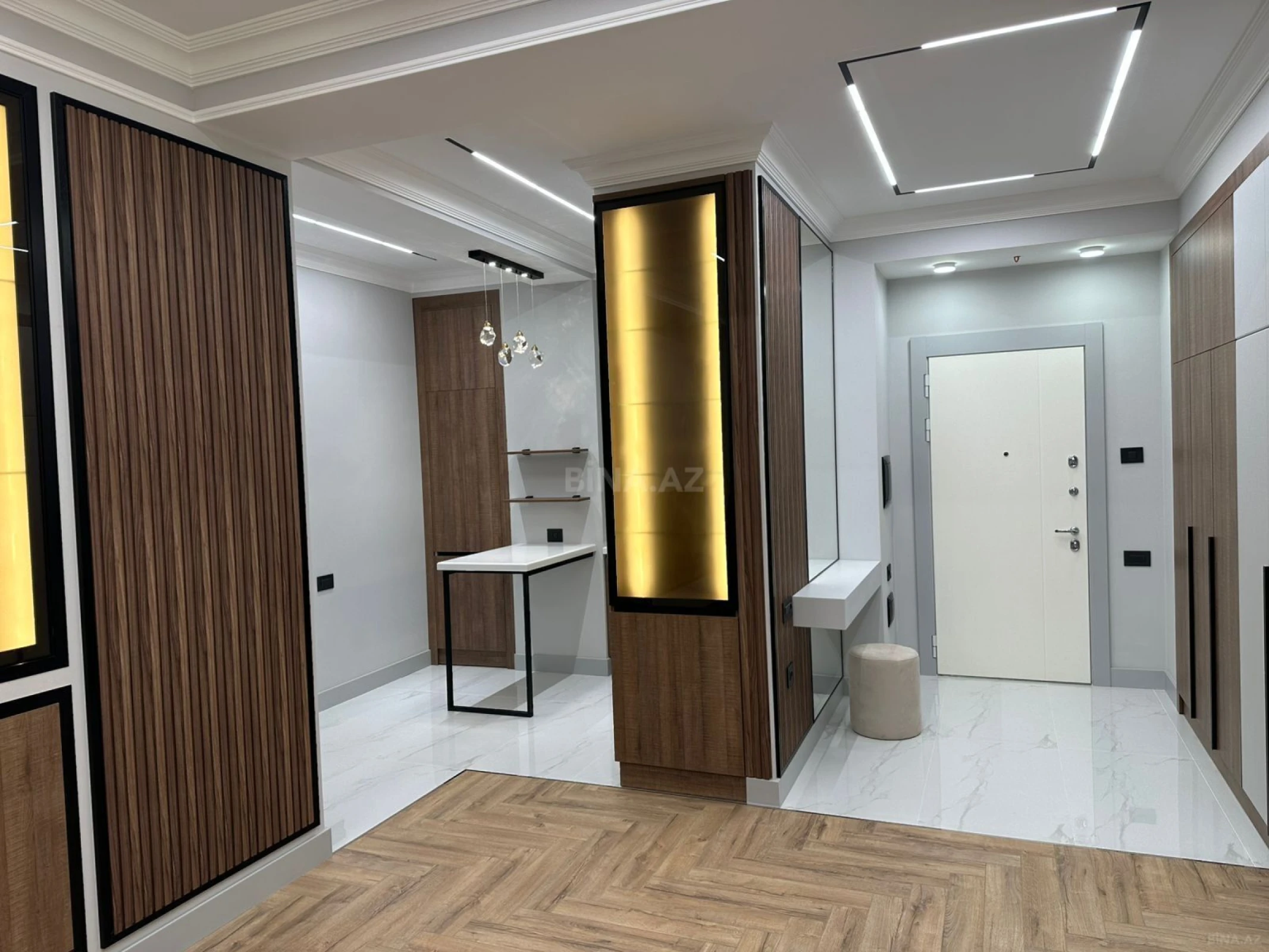 Kirayə verilir 2 otaqlı mənzil 65 m²