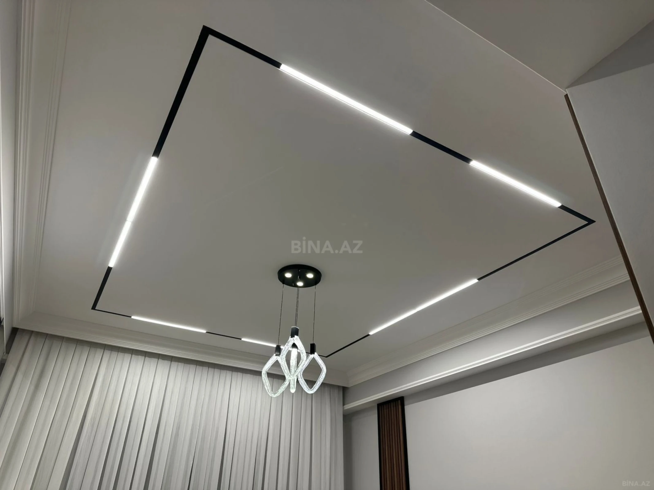 Kirayə verilir 2 otaqlı mənzil 65 m²