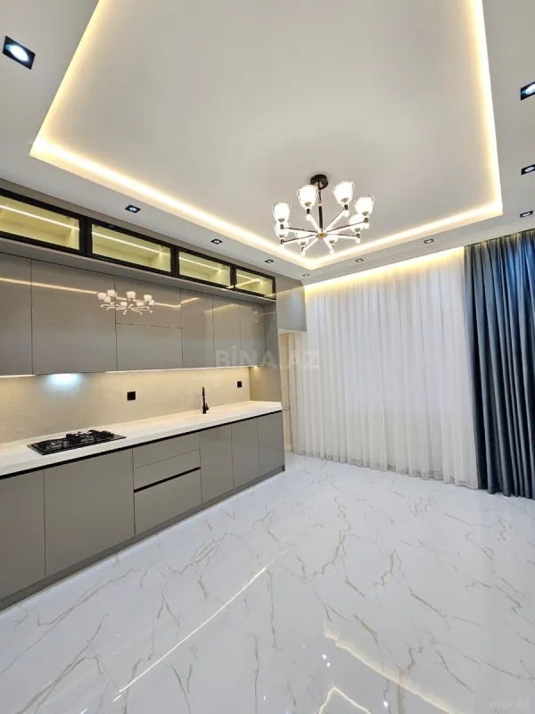 Satılır 3 otaqlı mənzil 112 m²