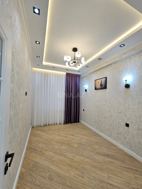 Satılır 3 otaqlı mənzil 112 m²