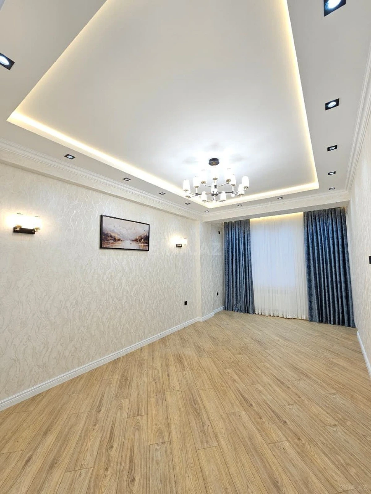 Satılır 3 otaqlı mənzil 112 m²