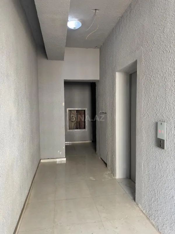 Satılır 2 otaqlı mənzil 82 m²