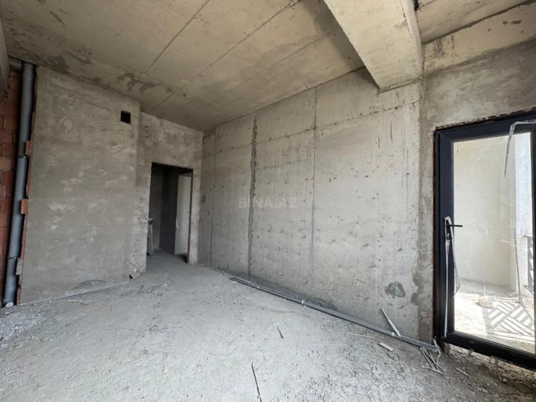 Satılır 2 otaqlı mənzil 82 m²