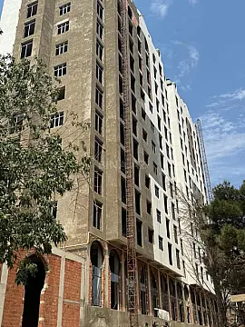 Satılır 2 otaqlı mənzil 82 m²