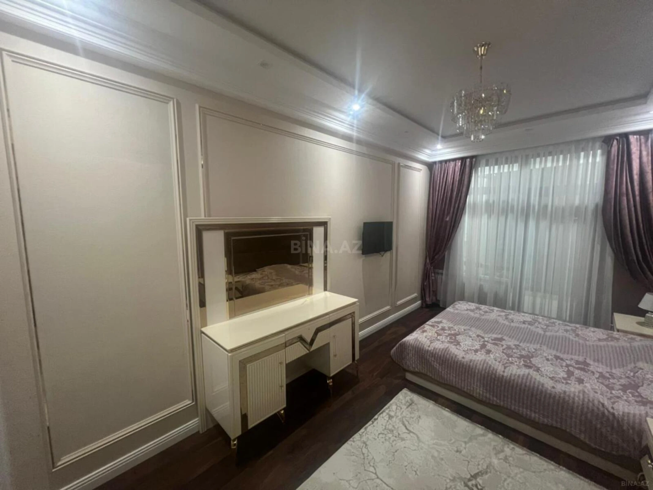 Satılır 2 otaqlı mənzil 68 m²