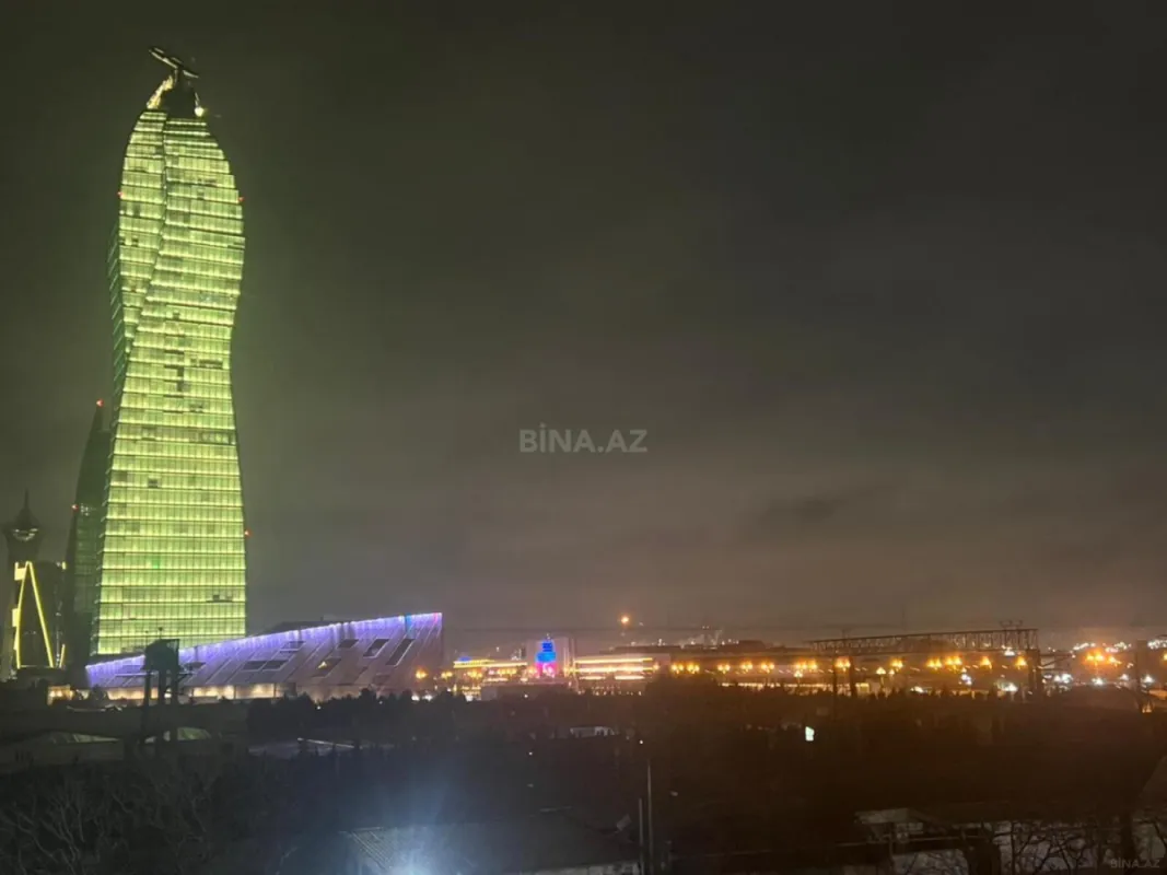 Satılır 2 otaqlı mənzil 68 m²