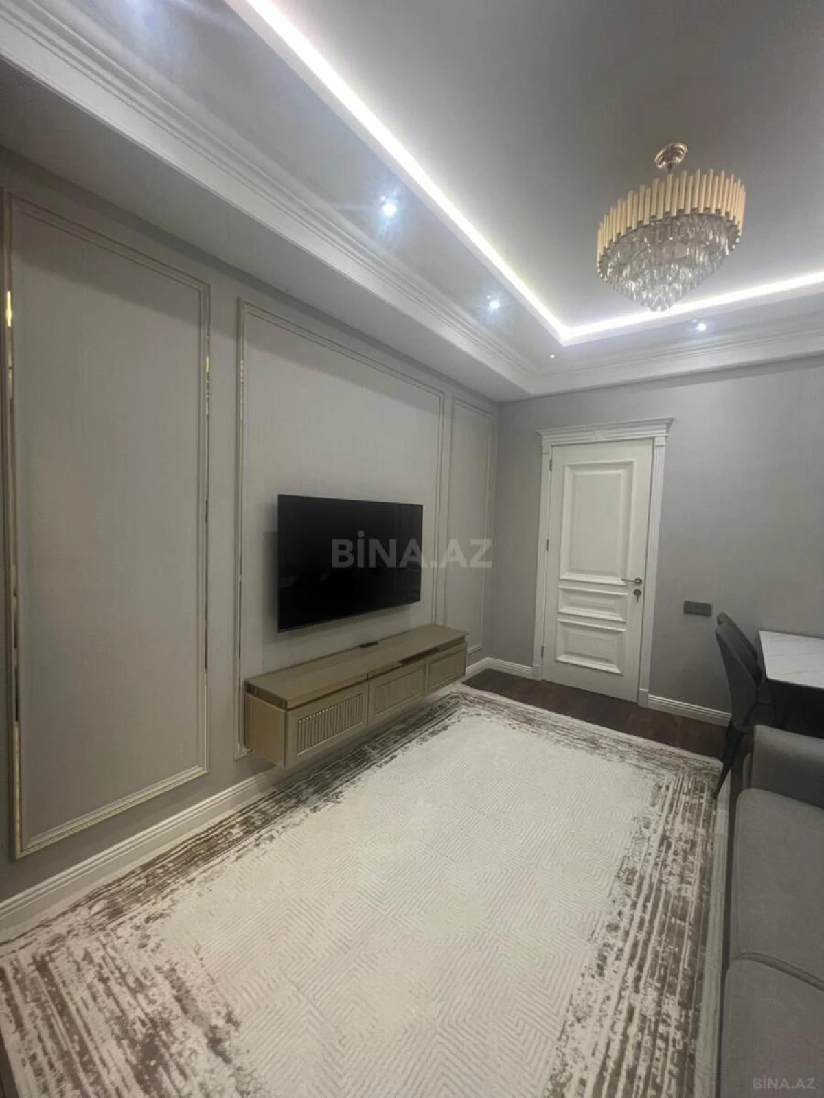 Satılır 2 otaqlı mənzil 68 m²