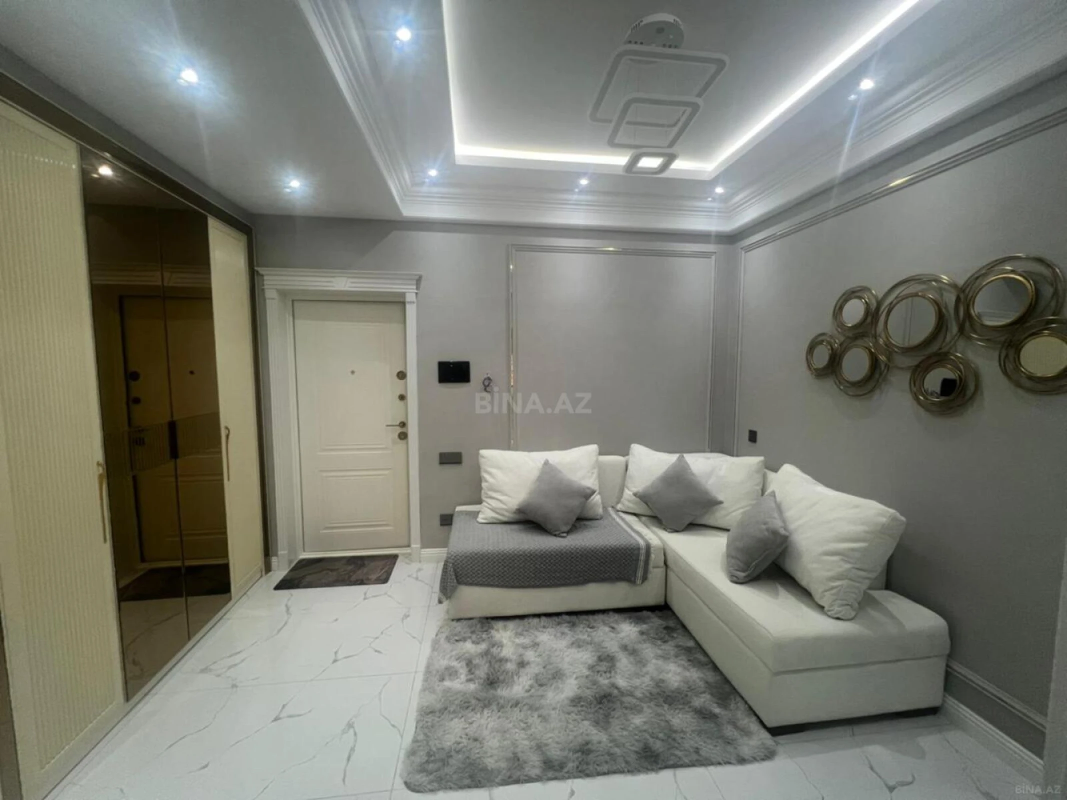 Satılır 2 otaqlı mənzil 68 m²
