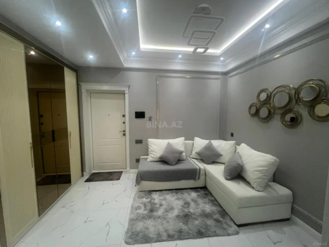 Satılır 2 otaqlı mənzil 68 m²