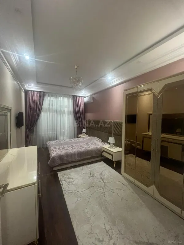 Satılır 2 otaqlı mənzil 68 m²