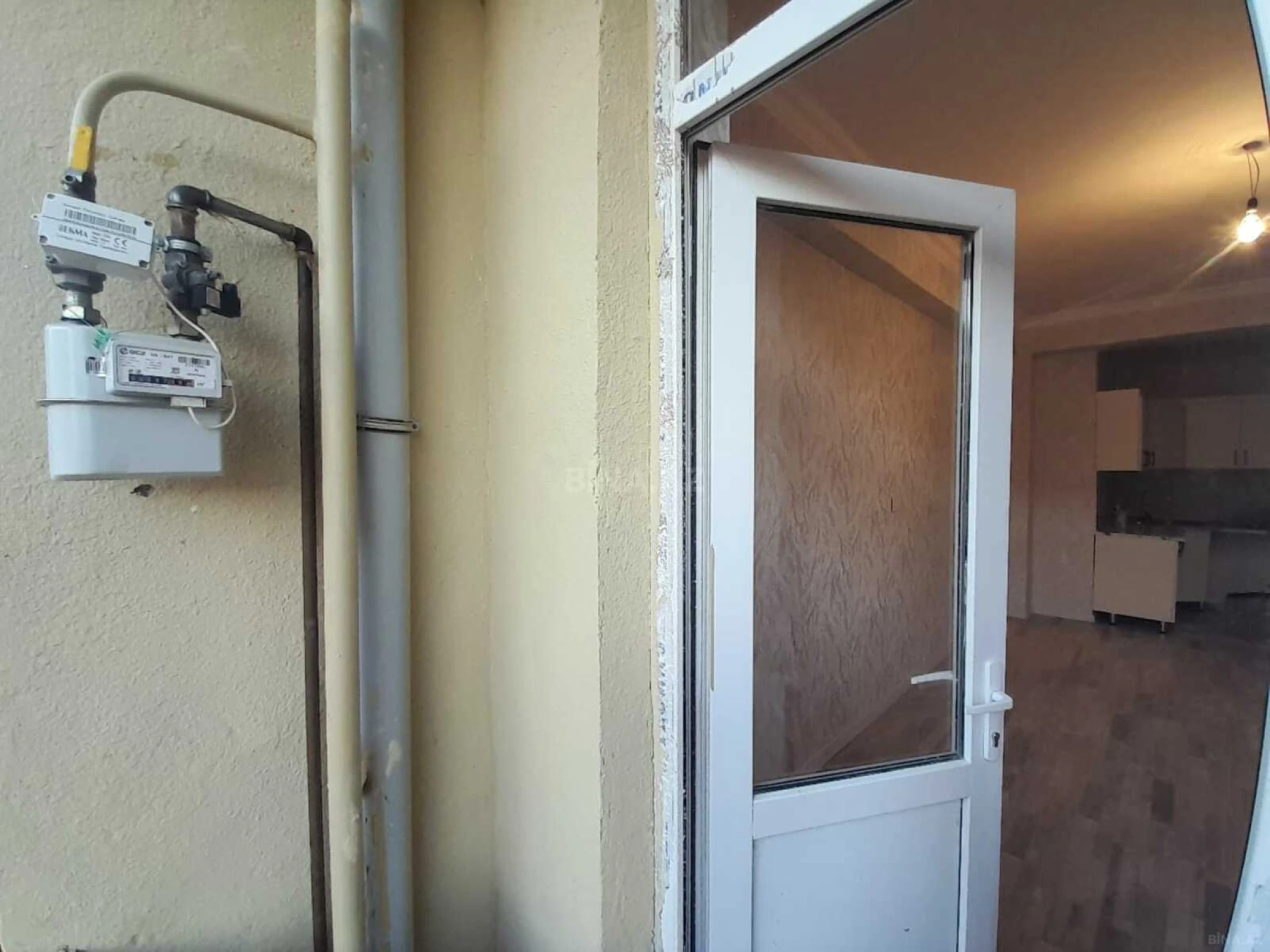 Satılır 2 otaqlı mənzil 56 m²