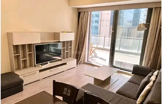 Kirayə verilir 2 otaqlı mənzil 85 m²
