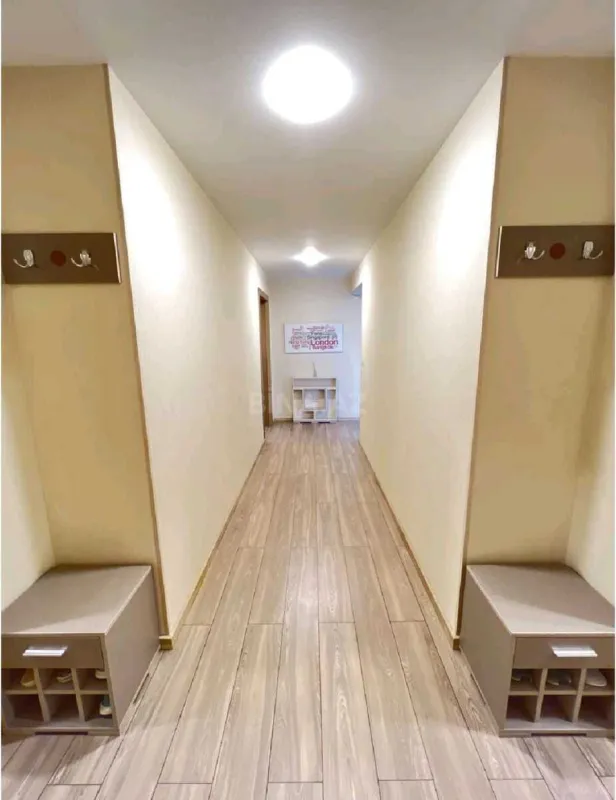 Kirayə verilir 2 otaqlı mənzil 85 m²