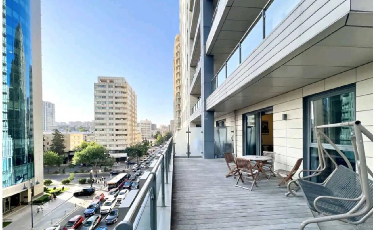 Kirayə verilir 2 otaqlı mənzil 85 m²